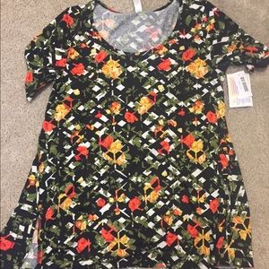 Perfect tee lularoe
